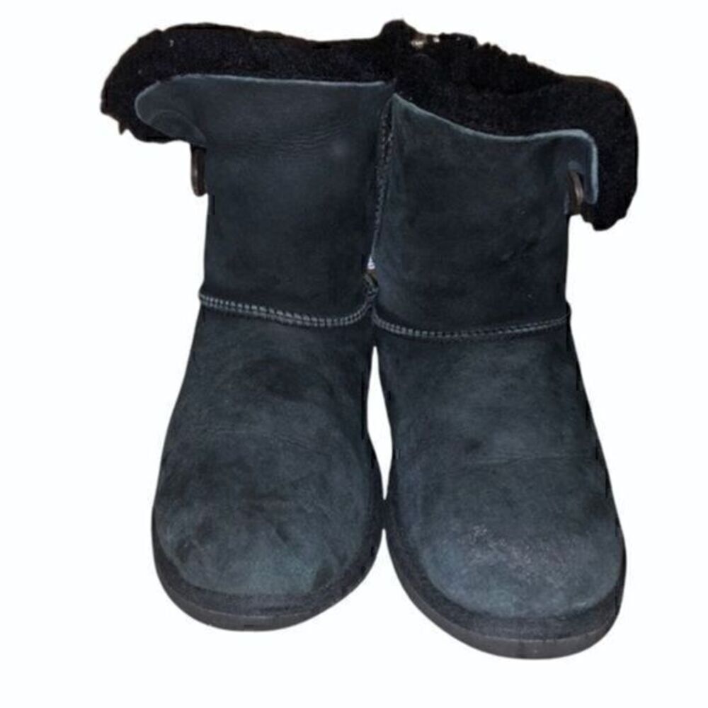 UGG boots women’s size 6